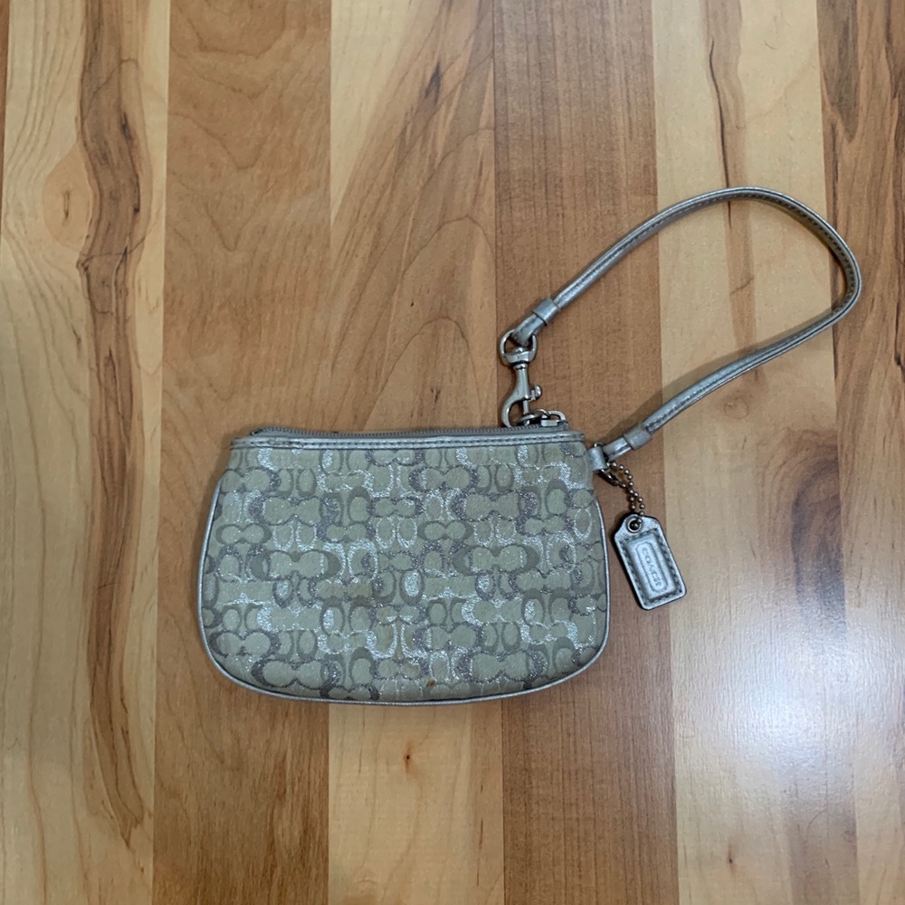 Coach wristlet - Picture 3 of 3
